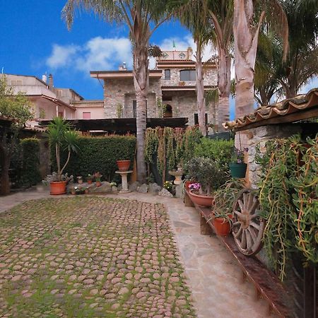 Villa Basilio Accommodation Ricadi Exterior foto