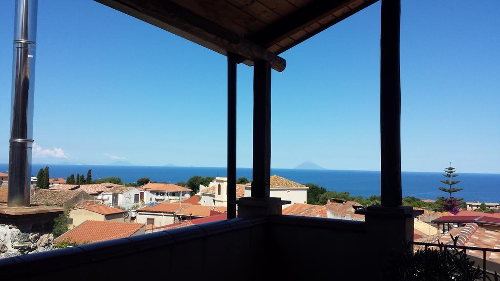 Villa Basilio Accommodation Ricadi Exterior foto